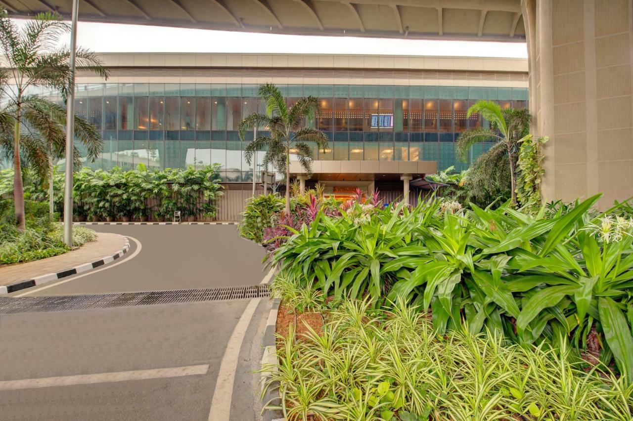 Niranta Transit Hotel Mumbai Airport - At Arrivals Экстерьер фото